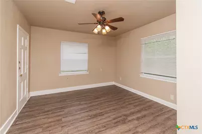 214 E Munroe Avenue, Temple, TX 76501 - Photo 16