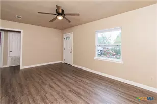 214 E Munroe Ave, Temple, TX 76501 - Photo 4