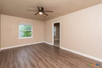 214 E Munroe Avenue, Temple, TX 76501 - Photo 2