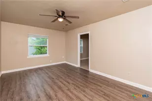 214 E Munroe Ave, Temple, TX 76501 - Photo 2