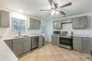 814 E Young Ave, Temple, TX 76501 - Photo 8