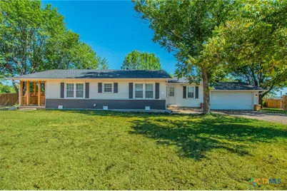 814 E Young Avenue, Temple, TX 76501 - Photo 1