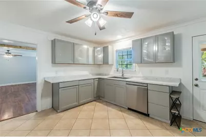 814 E Young Avenue, Temple, TX 76501 - Photo 6