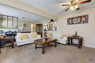 403 W Avenue F, Copperas Cove, TX 76522 - Photo 6