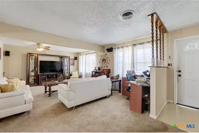 403 W Avenue F, Copperas Cove, TX 76522 - Photo 4