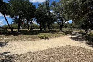 611 Flintstone Dr, Canyon Lake, TX 78133 - Photo 2