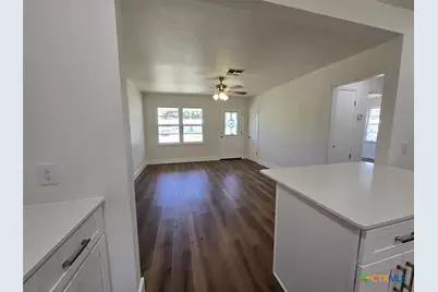 1810 S 49th Street, Temple, TX 76504 - Photo 4