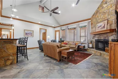 432 Creekwood Drive, Gonzales, TX 78629 - Photo 12