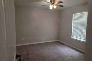 107 E Washington Ave, Copperas Cove, TX 76522 - Photo 6