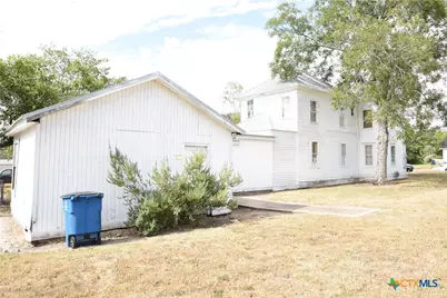 149 N Commercial Street, Goliad, TX 77963 - Photo 4