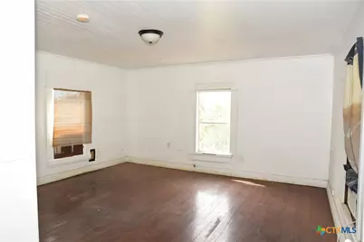 149 N Commercial Street, Goliad, TX 77963 - Photo 10