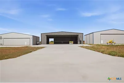 293 Beechcraft Lane, Seguin, TX 78155 - Photo 44