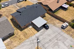 910 Saratoga, Temple, TX 76504 - Photo 2