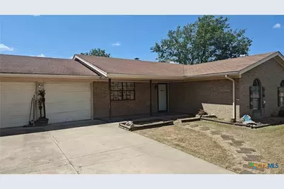 902 Davie Lee Drive, Copperas Cove, TX 76522 - Photo 2