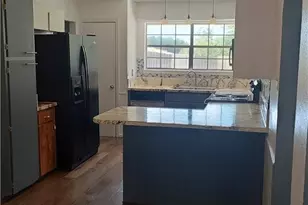 902 Davie Lee Dr, Copperas Cove, TX 76522 - Photo 4