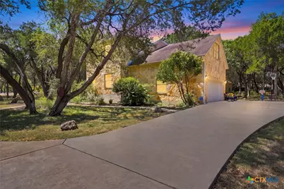 2 Trophy Lane, New Braunfels, TX 78132 - Photo 4