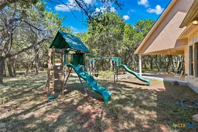 2 Trophy Lane, New Braunfels, TX 78132 - Photo 32