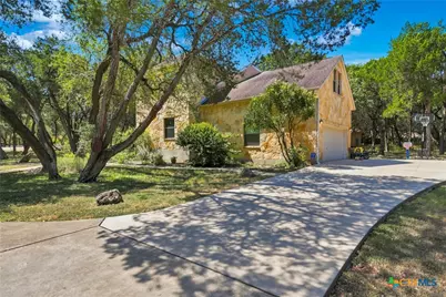 2 Trophy Lane, New Braunfels, TX 78132 - Photo 38