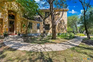 2 Trophy Ln, New Braunfels, TX 78132 - Photo 2