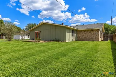 4601 Dahlia Lane, Victoria, TX 77904 - Photo 2