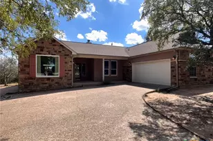 425 Crestwood Dr, Killeen, TX 76549 - Photo 1