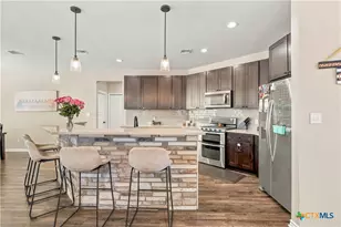 106 Montalcino Ct, Victoria, TX 77904 - Photo 8