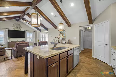 101 Gabbiano Court, Victoria, TX 77904 - Photo 8