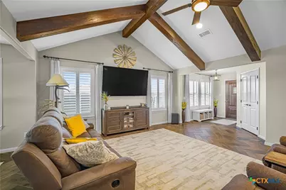 101 Gabbiano Court, Victoria, TX 77904 - Photo 6
