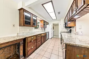 605 Ridgecrest, New Braunfels, TX 78130 - Photo 14