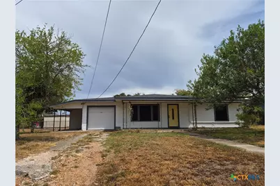 1010 E Church Street, Cuero, TX 77954 - Photo 4