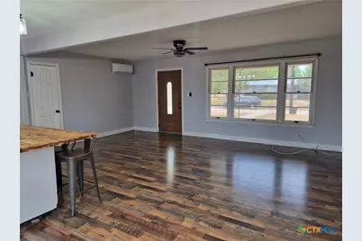 1010 E Church Street, Cuero, TX 77954 - Photo 6
