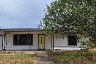 1010 E Church St, Cuero, TX 77954 - Photo 1