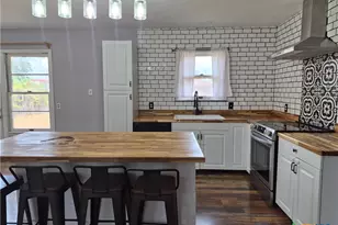 1010 E Church St, Cuero, TX 77954 - Photo 10