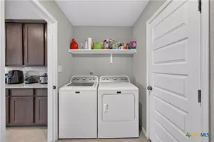 2536 Hiddenbrooke Trace, Seguin, TX 78155 - Photo 10