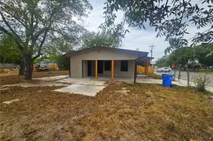 753 San Antonio Ave, Seguin, TX 78155 - Photo 12