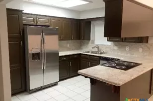 113 E Blanca Dr, Copperas Cove, TX 76522 - Photo 6