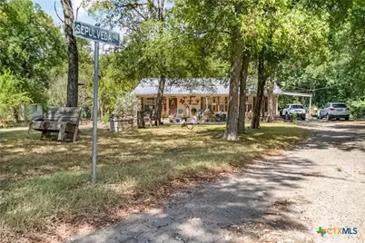 2717 Theresa Lane, Moody, TX 76557 - Photo 2