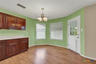 204 Falcon Ridge Dr, New Braunfels, TX 78130 - Photo 12