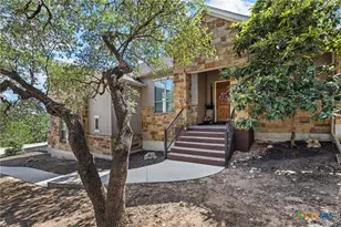 638 Cambridge Dr, New Braunfels, TX 78132 - Photo 2