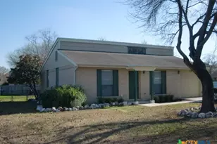 19 Sunflower Cir, New Braunfels, TX 78130 - Photo 1