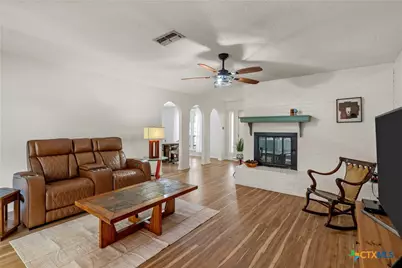 2001 Miles Street, Copperas Cove, TX 76522 - Photo 6