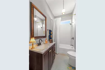612 W Grand Avenue, Yoakum, TX 77995 - Photo 12
