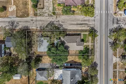 612 W Grand Avenue, Yoakum, TX 77995 - Photo 44