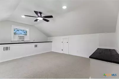 223 NW Front St., Bartlett, TX 76511 - Photo 28