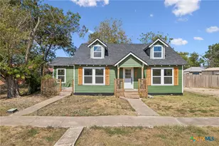 223 NW Front St, Bartlett, TX 76511 - Photo 2