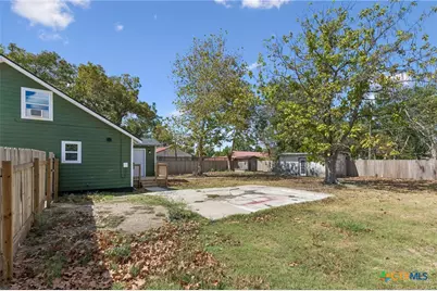 223 NW Front St., Bartlett, TX 76511 - Photo 36