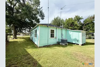 406 E Tres Palacios Avenue, Palacios, TX 77465 - Photo 30