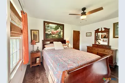 406 E Tres Palacios Avenue, Palacios, TX 77465 - Photo 18