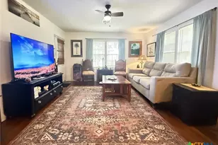 406 E Tres Palacios Ave, Palacios, TX 77465 - Photo 8