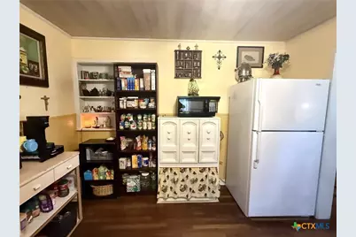 406 E Tres Palacios Avenue, Palacios, TX 77465 - Photo 16